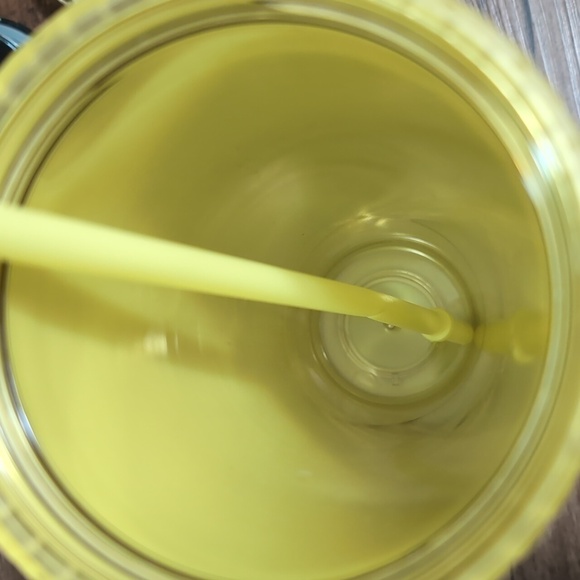 Starbucks Yellow & Green Matte Grid Venti (24oz) Cold Cup Tumblers - Picture 8 of 10